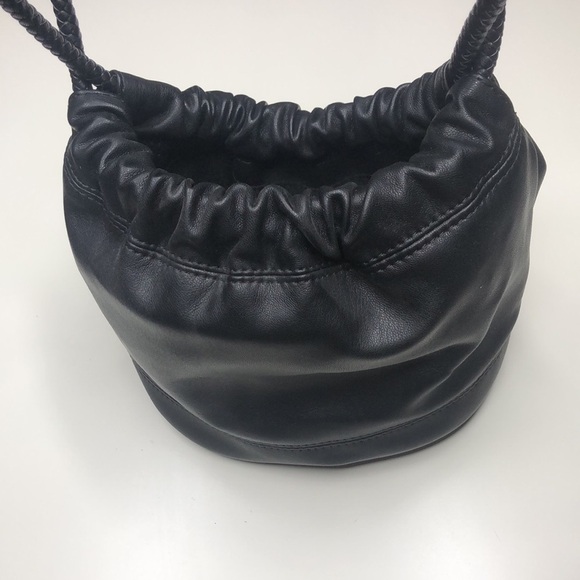 NWT URBAN OUTFITTERS VEGAN LEATHER BLACK LUCE DRAWSTRING SATCHEL BAG - Picture 5 of 9
